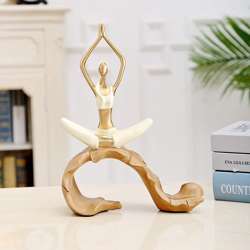 Home Gym Yoga Room - Ornamenti Nordici con Ragazza che Fa