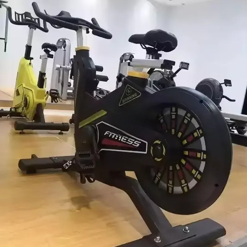 Cyclette Commerciale per Spinn - Home Gym Gym Equipment recensione e prezzo
